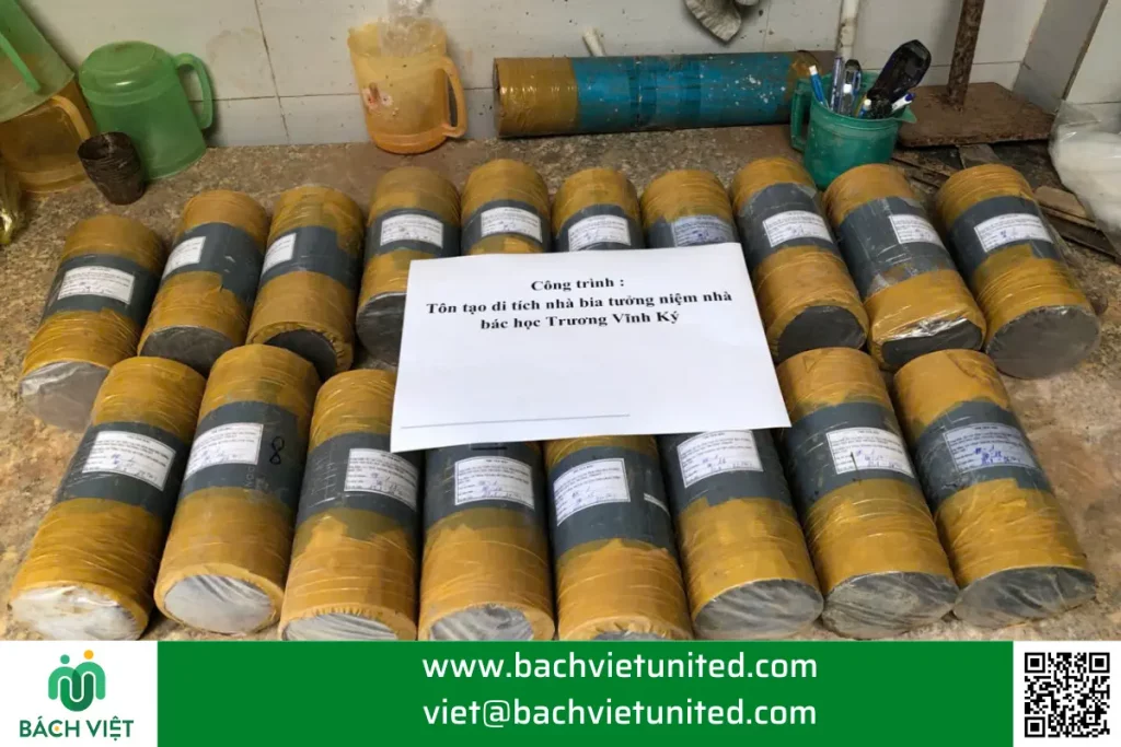 Khảo sát địa chất dự án Tôn tạo di tích bia tưởng niệm Trương Vĩnh Ký 1 Mẫu thí nghiệm đã được vận chuyển đến phòng thí nghiệm