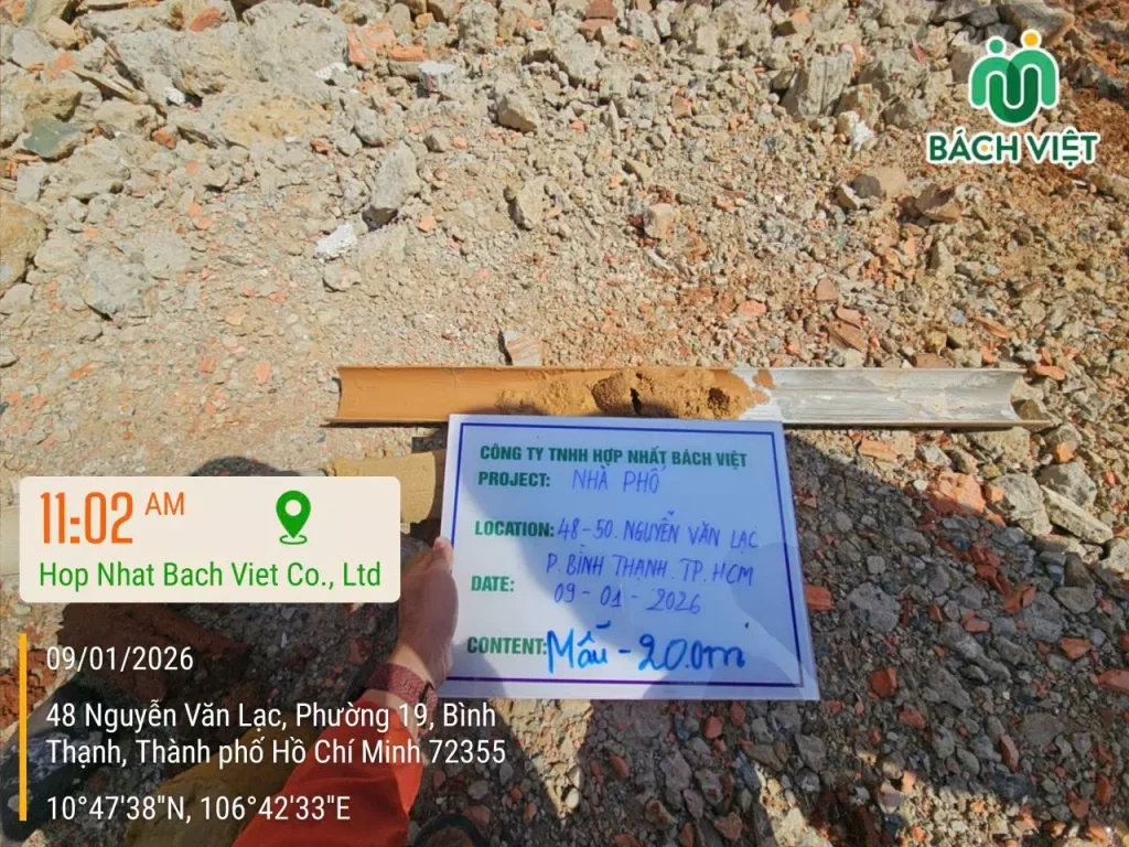 Khảo sát địa chất phục vụ thiết kế thi công móng nhà ở Bình Thạnh 1 Mẫu tại hiện trường