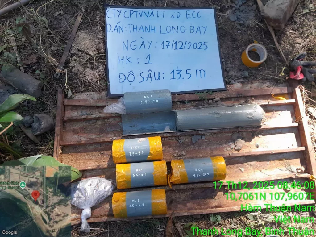 Khảo sát địa chất hạng mục kè dự án Thanh Long Bay 3 Mẫu đất cát tại hiện trường