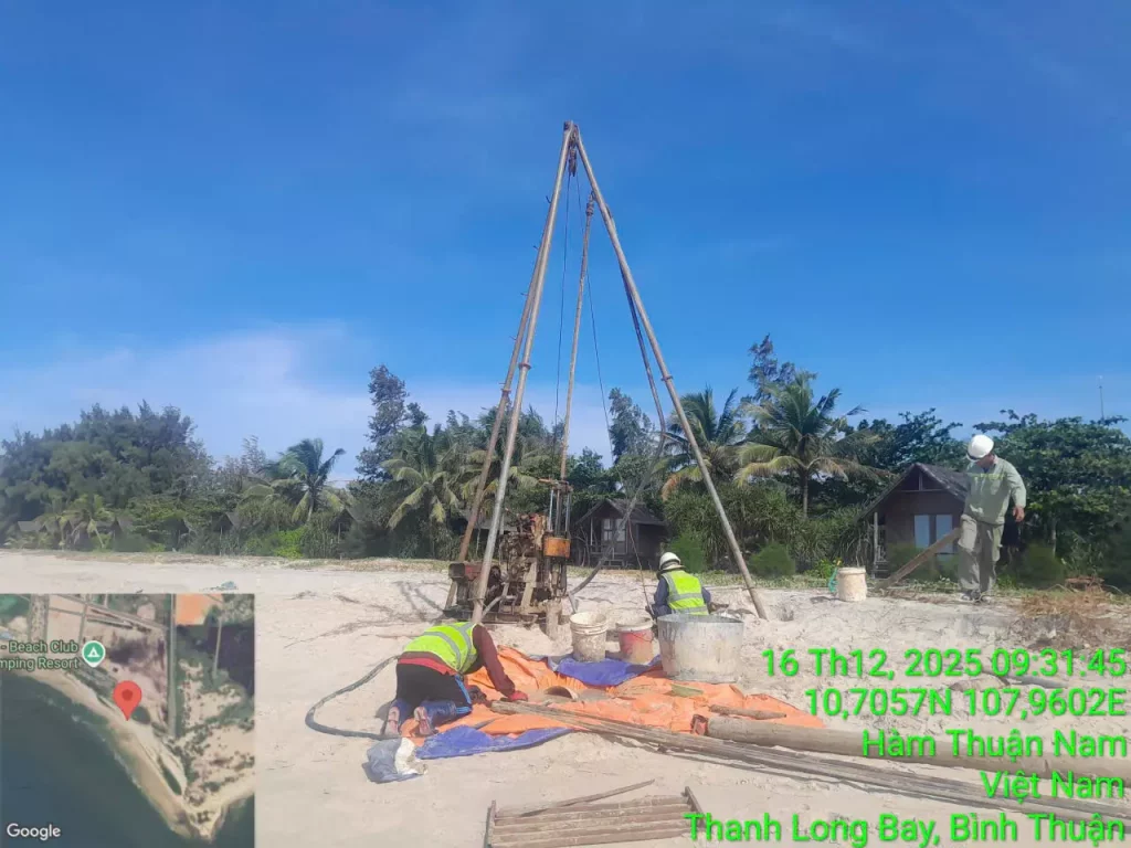 Khảo sát địa chất hạng mục kè dự án Thanh Long Bay 2 Khoan tại hiện trường