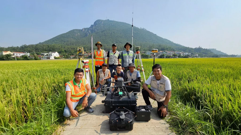 Khảo sát địa hình dự án Núi Chóp Chài Phú Yên
