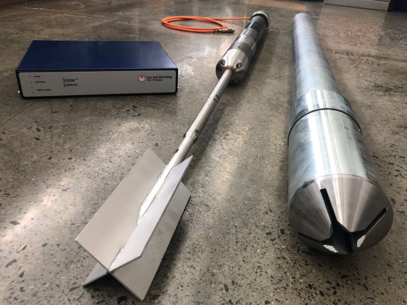 Dữ liệu thí nghiệm cắt cánh cần được kết hợp với khảo sát địa hình và hồ sơ địa chất công trình