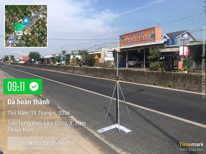 Thiết bị GNSS bên tuyến đường có dải phân cách tại Hàm Thuận Nam